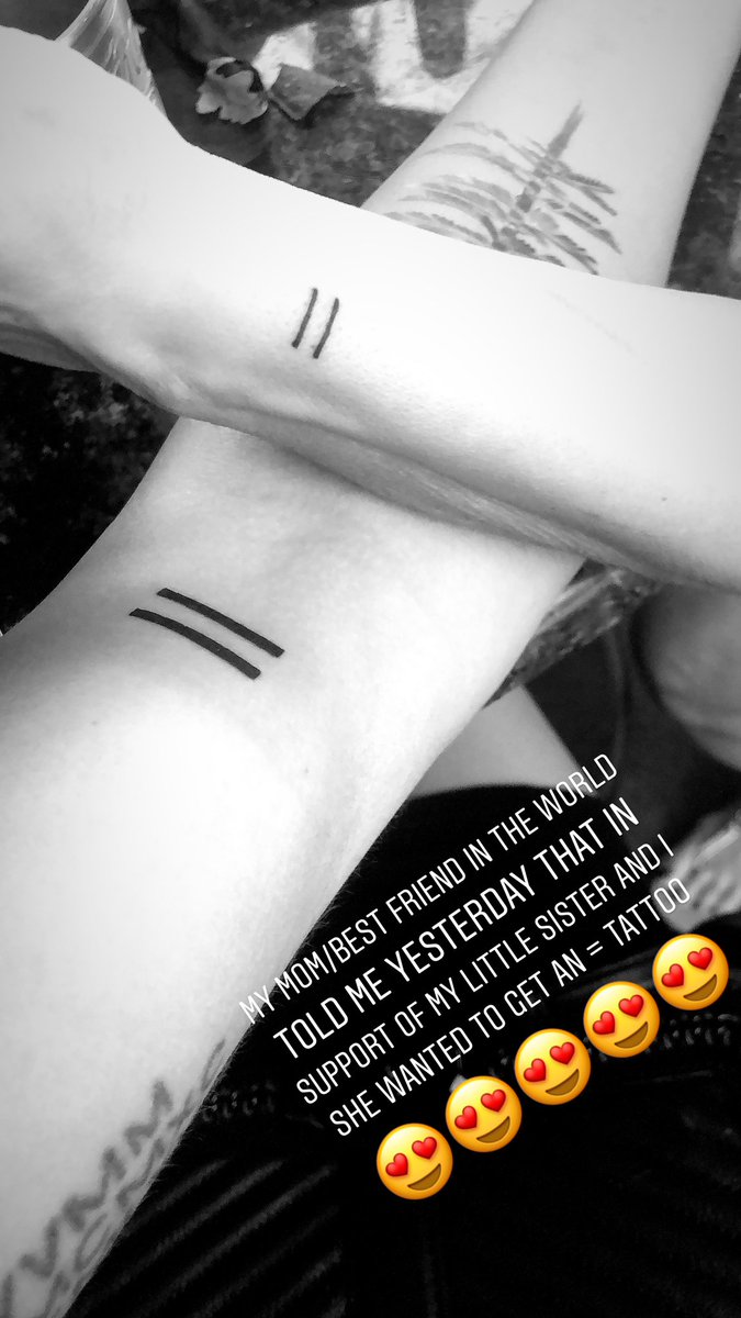 TheDariaRae's tweet photo. Best mom ever 🙌🌈= https://t.co/NwigGrfFaV