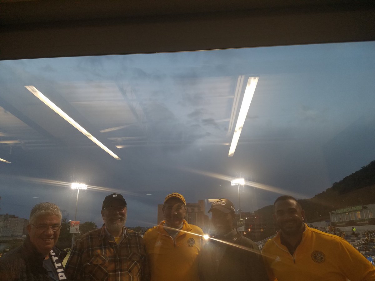 tkailsmith's tweet photo. Energy @highmarkstadium for Pittsburgh @RiverhoundsSC is electrifying!
#FillTheMark @Tuffy_Shall @WayneDFontana @billpeduto @danielgilman https://t.co/dGFTmo5tgG