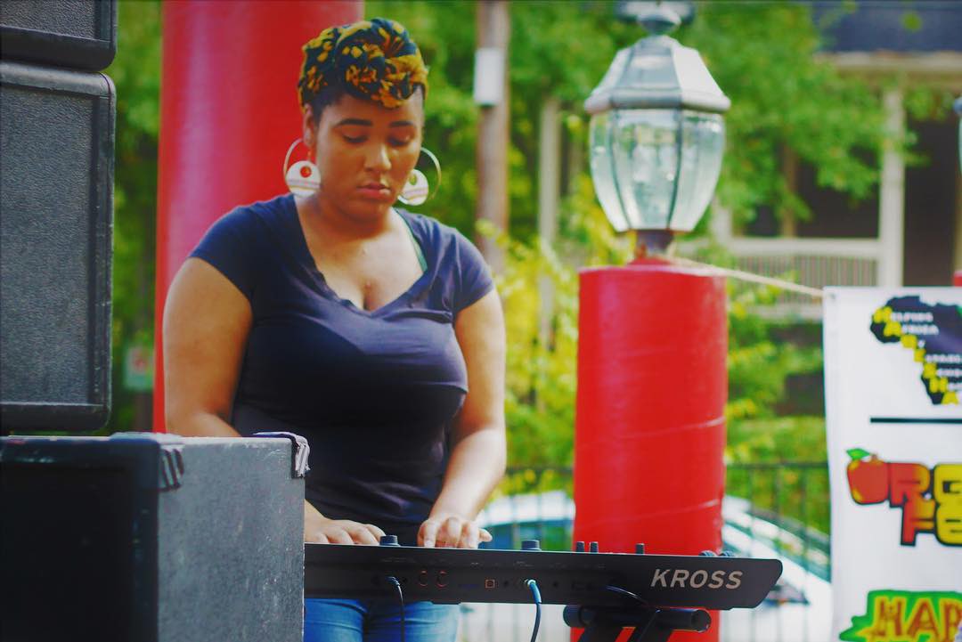 iamskylerreed's tweet image. Performing with my band at the 7th annual harvest fest put on by @habeshainc a few weeks ago! 🌻
.
.
.
#SkylerReed #IssaRaeSingle #LostMemories #RnB #Soul #ATLsingers #Atlanta #Musician #ATL #habesha #harvestfest #fall #October #festival #band #gig