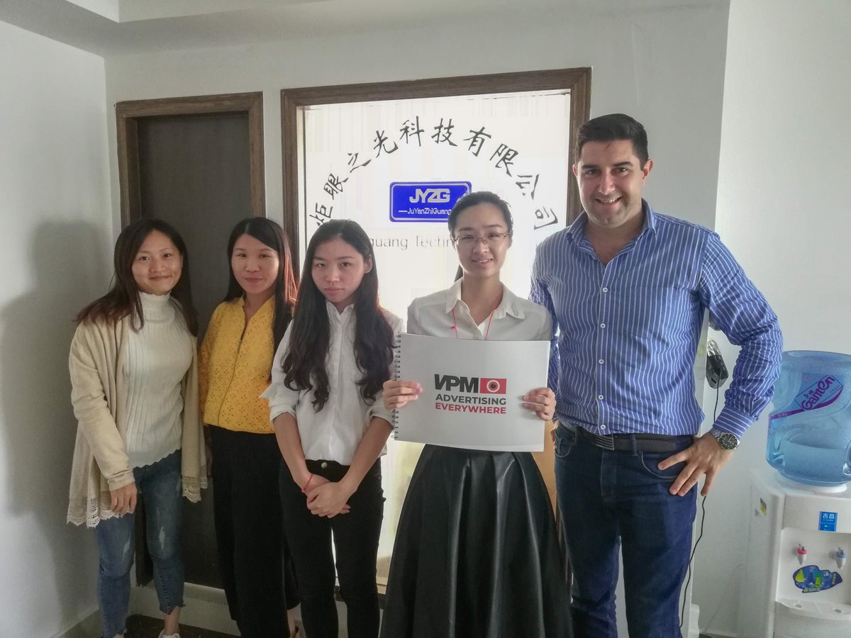 osolancieri's tweet photo. Excelente comienzo de jornada con el equipo de #Andexgroup visitando las oficinas de @JYZG_shenzhen Gracias por recibirnos y poder comprobar la calidad de sus producto. #ArgentinaenChina https://t.co/J503b23afe