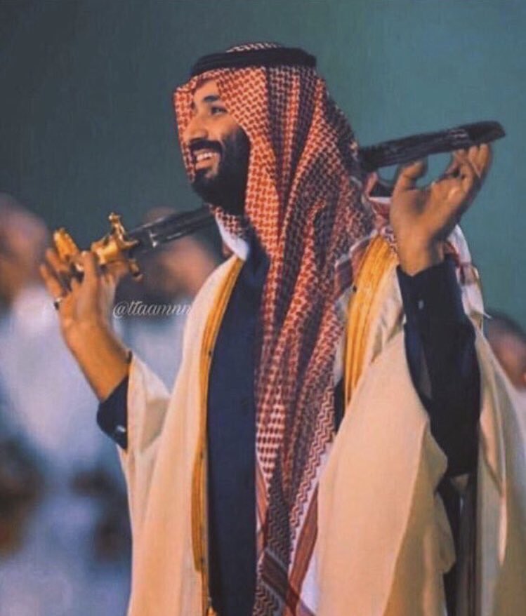 #السعوديون_صف_واحد_خلف_قيادتهم
.
.
.
أضرب بسيفك على لحم والا عظم
أضرب ياحفيد المعزي وحنا نسمي