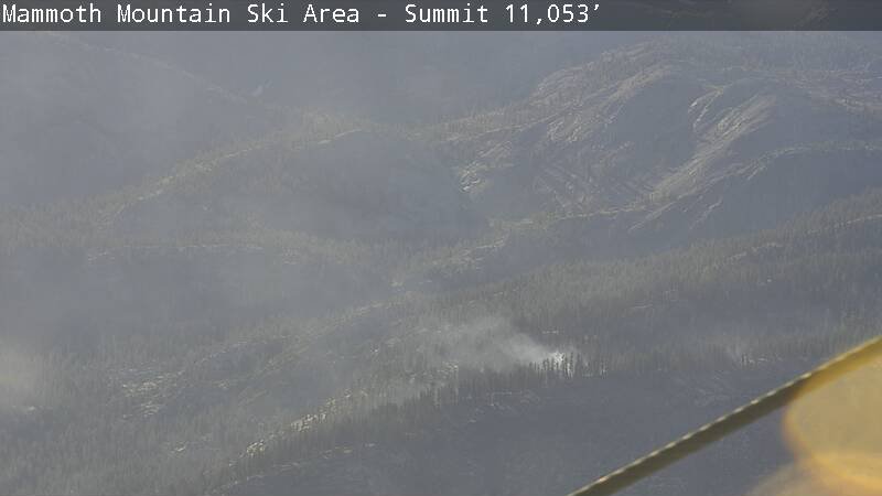 engineco16's tweet image. #LostFire west of Mammoth.