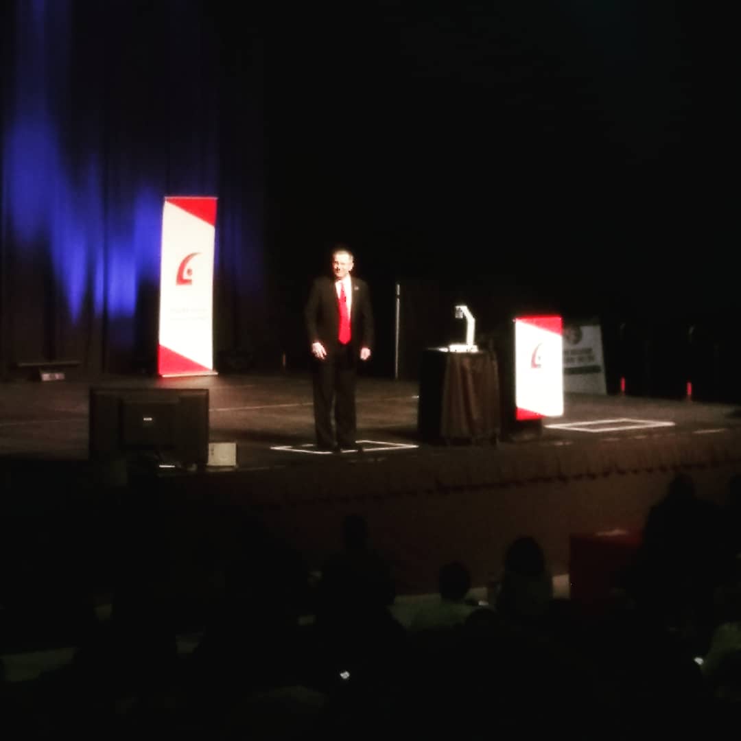 britnea_jones's tweet photo. "You're not a loser just because you lost. You become a loser when you blame other people for your loss." #tlyaw @LifeLeadrship @Orrin_Woodward https://t.co/PIRL4buL7y
