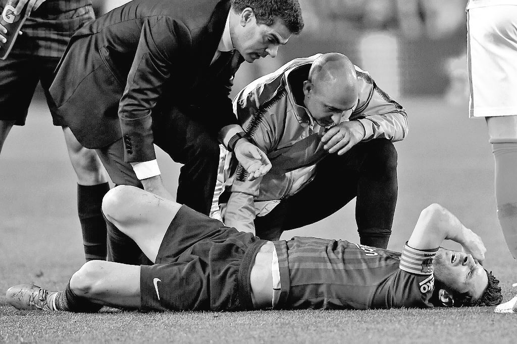 سقوط كره القدم
#massi