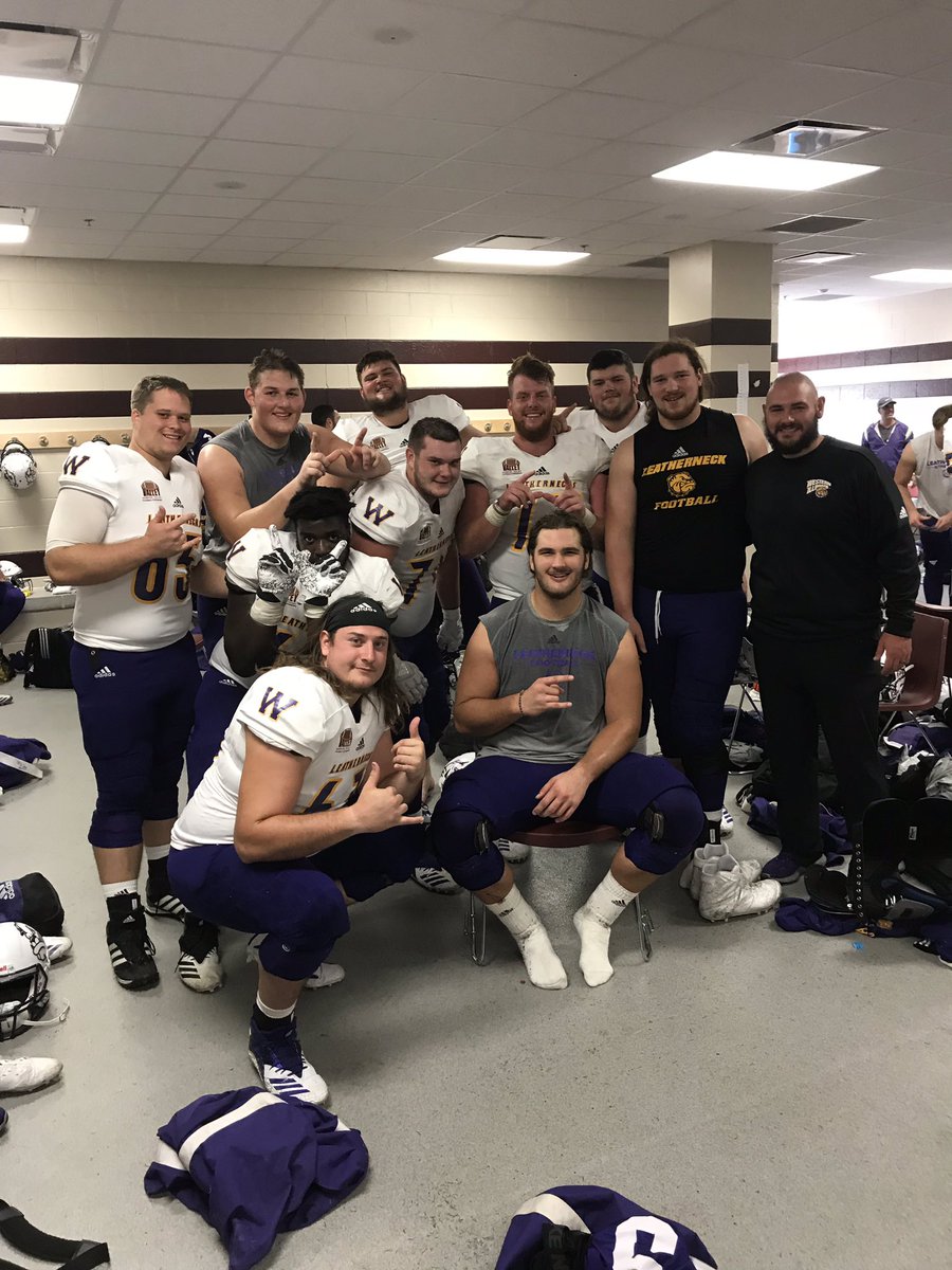 CoachTHowle's tweet image. Great team win!! Proud of this group and how they battled! Love these guys and this team! #HAWGS #NECKS