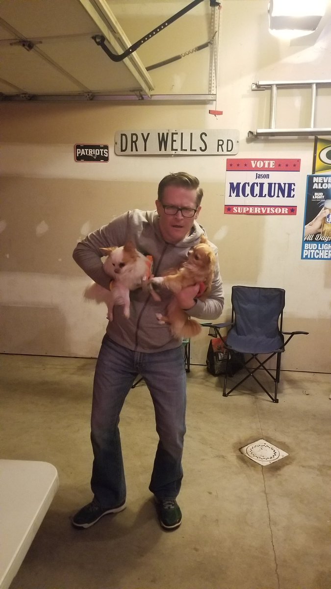 jgehr44's tweet photo. Dear God help me... #gayneighbors @jlmcclune for supervisor #gopats #drywellsroad #Trump2020 https://t.co/ODwZhWVnd4