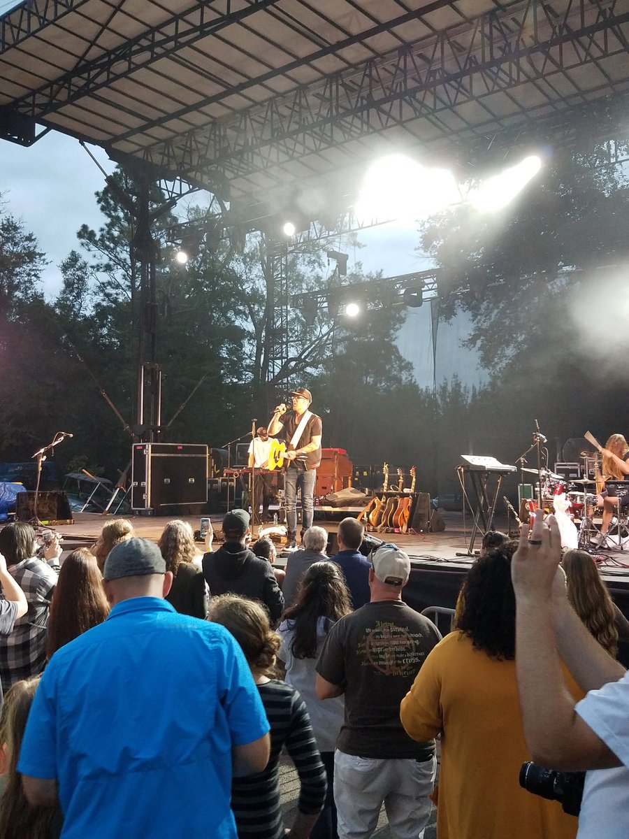 joemcspartans's tweet image. #praiseinthepark