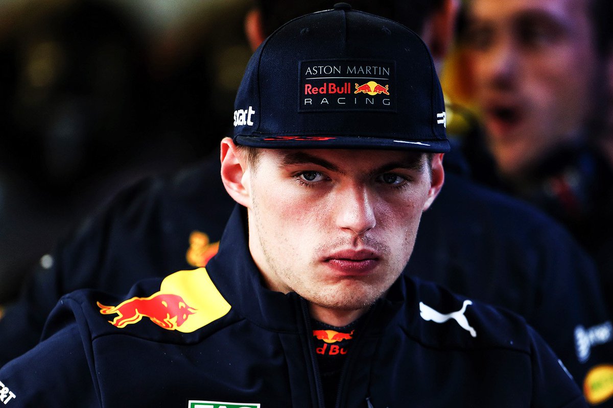 RTLGP's tweet image. #F1 Verstappen baalt van schade: "Iedereen rijdt over die kerbstone, maar alleen mijn auto gaat kapot" rtlgp.nl/item/188928 #RTLGP #USGP