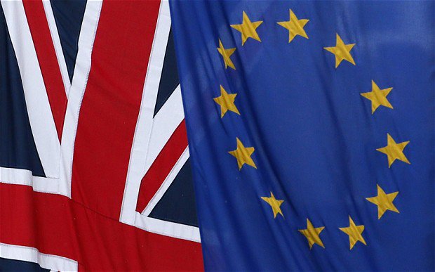 EuropeanPan's tweet photo. 700.000 people marched against #Brexit &amp; for a #PeoplesVote this weekend in London. You can take Britain out of the EU, but you'll never take Europe out of the hearts &amp; minds of the British. Whatever happens, 1 day the UK will reclaim its rightful place in the European family. https://t.co/2lW556j6gP