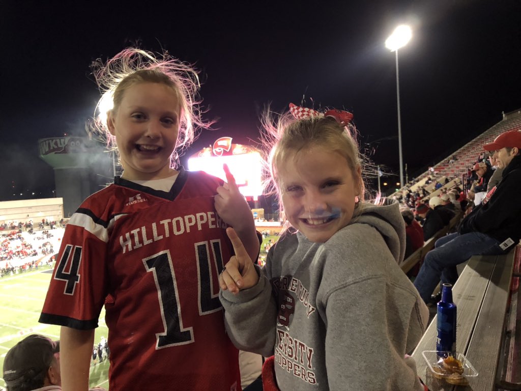 ckincaid54's tweet photo. #wkugameface https://t.co/c6uEKzl72q