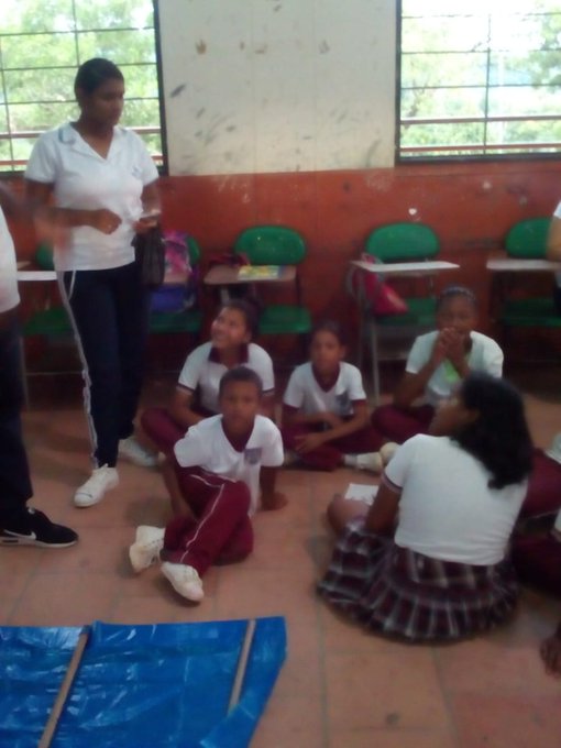 realizando charlas sobre la educaci&oacute;n ambiental   @SENA- CFMA https://t.co/I2B8up2JUS