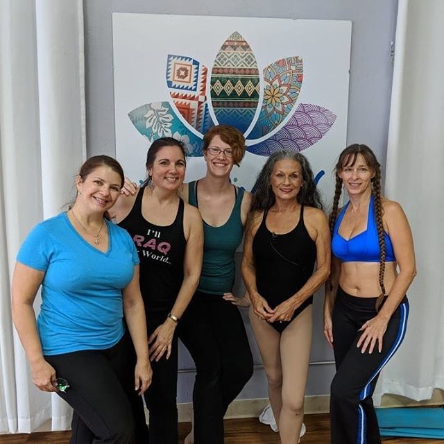 MahinBellydance's tweet photo. The Dreams of Arabia dancers soaked up some AmCab inspiration with Cory Zamora today! The veil workshop was heavenly! 😊
#bellydancersofinstagram #raqssharqi #rakssharki #orientaldance #amcab #TheSparklyLife #azdance #phxdance #bellydancelife #phoenixaz #CenPho #dtphoenix #a… https://t.co/FphwnGHsvh