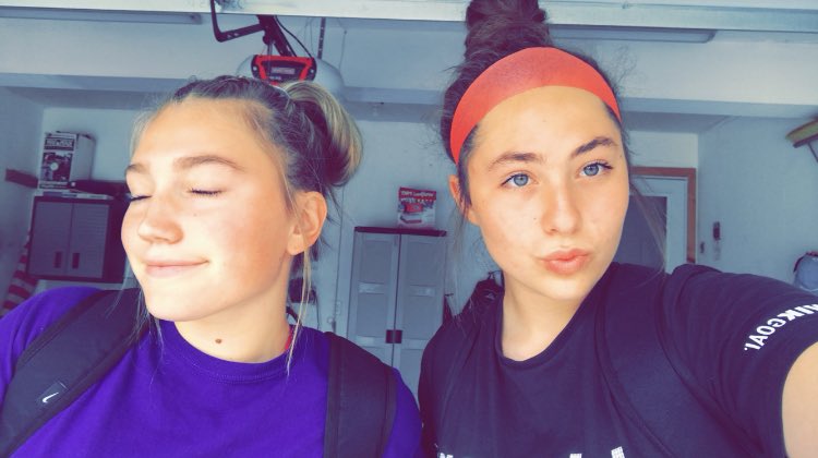 bellasimoncelli's tweet photo. Happy birthday Lili 💓💓 love you so much baby girl @liannaavansicee https://t.co/dTaGl10rbZ