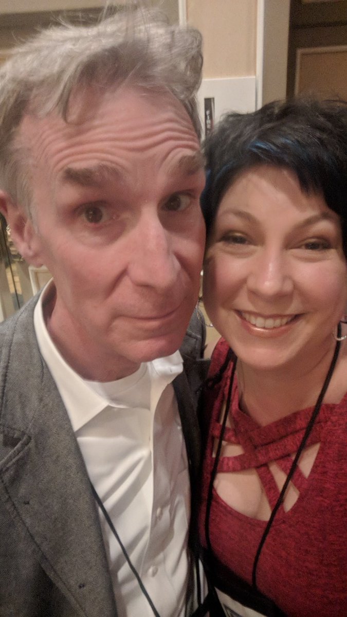 moolecular's tweet photo. Hanging with @BillNye at #CSICON2018 and telling him about @center4inquiry's #SecularRescue program https://t.co/rRkYNHRfxc