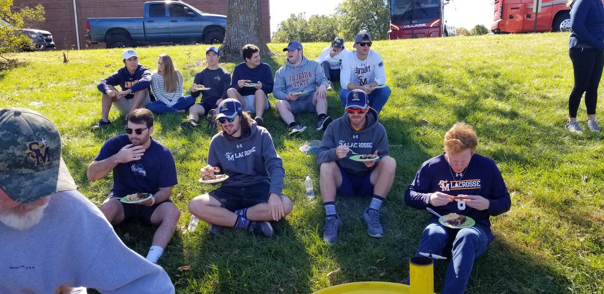 SaintMaryLax's tweet photo. Great prospect weekend in the books. Capped off with a W - great win @Spire_Football!  Good food, good fun, great talent! #futurespires Congrats to the new additions to our 2019 class! @USMSpireWire #SpireNation! #FAMILY https://t.co/m7LnkcBpz9