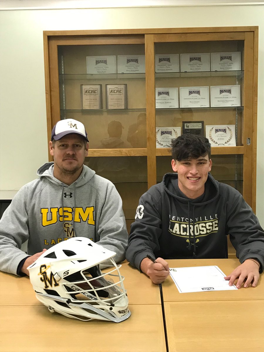 SaintMaryLax's tweet photo. Great prospect weekend in the books. Capped off with a W - great win @Spire_Football!  Good food, good fun, great talent! #futurespires Congrats to the new additions to our 2019 class! @USMSpireWire #SpireNation! #FAMILY https://t.co/m7LnkcBpz9