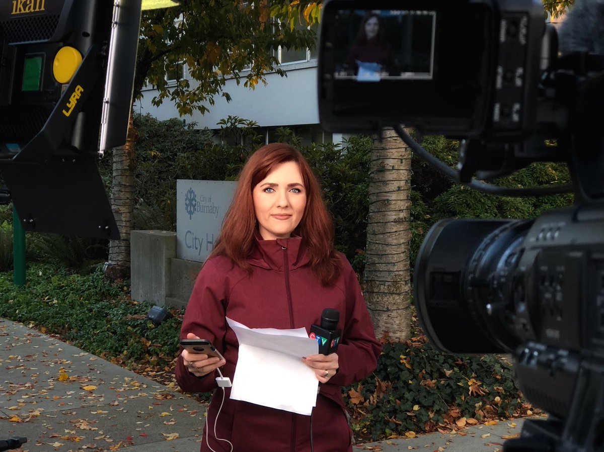 Lights, camera, multitask! I’m live at Burnaby city hall for <a href="/CTVVancouver/">CTV News Vancouver</a> at 6:00 but will be running around for our #ctvcivic coverage.