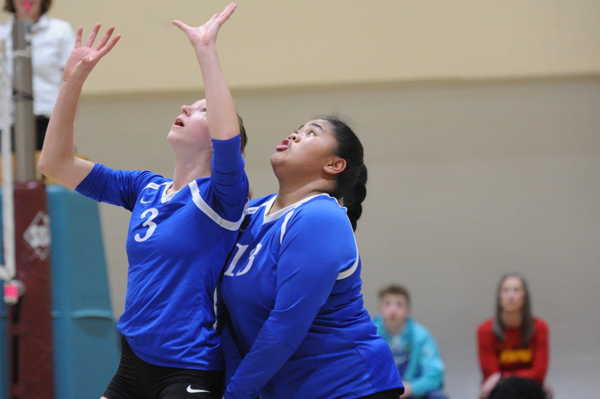 akempiresports's tweet photo. Great work by our @TmhsGo and JDHS spikers today at the Dimond Service Tournament! The Falcons finish fifth overall and pick up a win over Wasilla; the C-Bears come up just short against Soldotna (18-25, 15-25) and @LathropMalemute (23-25, 21-25) in the Bronze Bracket. https://t.co/ismT6Kmxhj