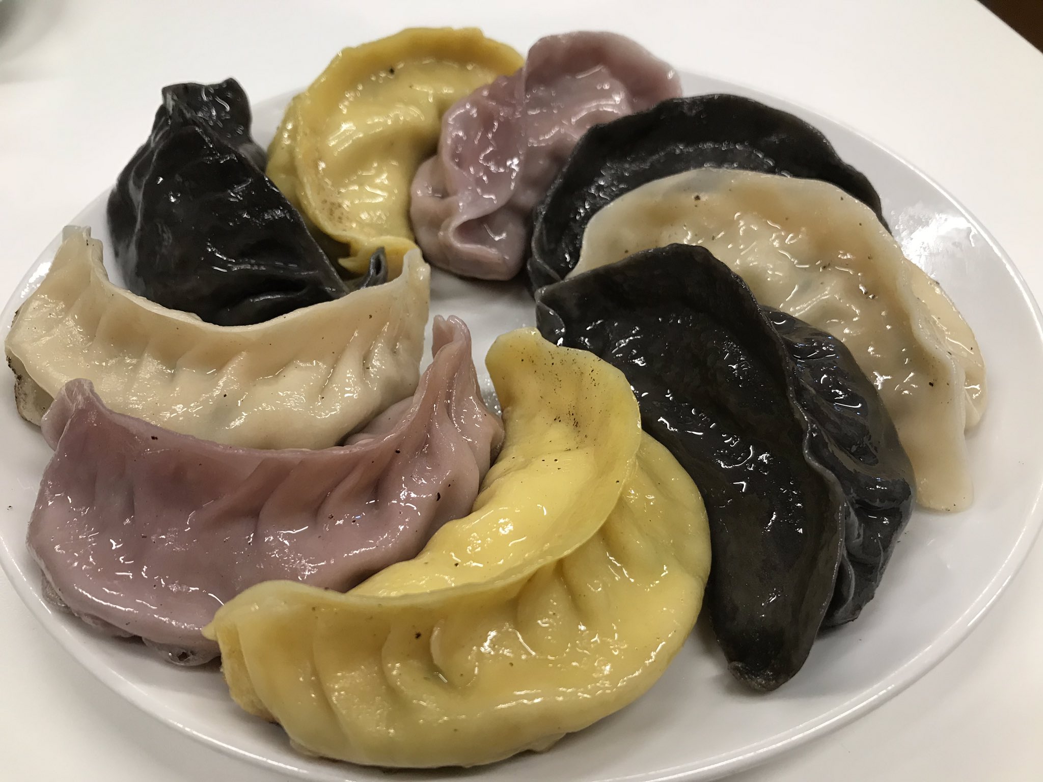 東京食堂 アルバイトスタッフ募集中 10月限定のハロウィン餃子販売中です 冷凍餃子のみ ハロウィンパーティーにぜひ 神栖 東京食堂 鹿嶋 ミズノストアー 潮来 潮来道の駅 稲敷 パルナ 千葉県神崎 発酵の里神崎 ハロウィン餃子販売中