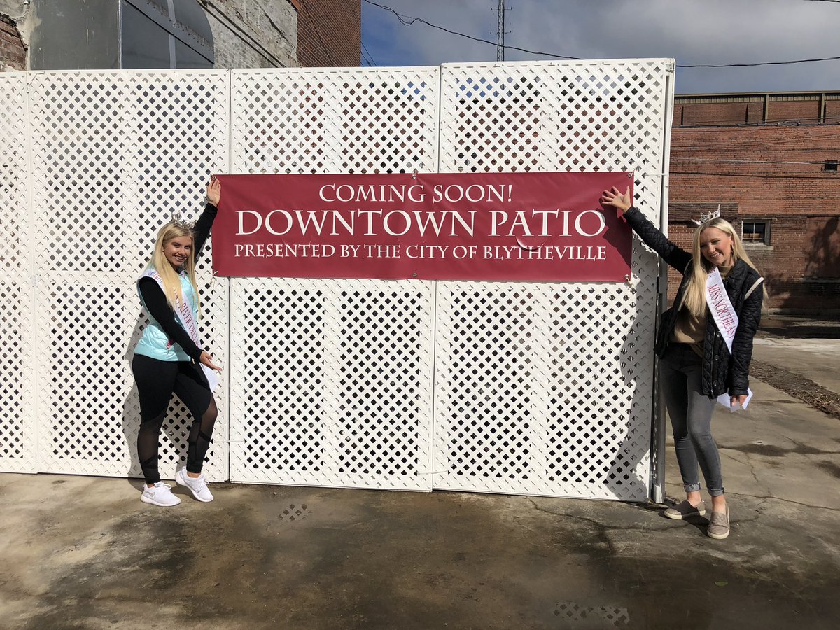 COBlytheville's tweet photo. Photos from the 38th Annual Blytheville Chili Cook-Off 2018 hosted by Main Street Blytheville in Historic Downtown Blytheville. Please tag yourself and your loved ones in the photos and share them with your friends! #ChiliCookOff2018 #Blytheville #DowntownBlytheville #HarvestTime https://t.co/9yQPZtdJOD