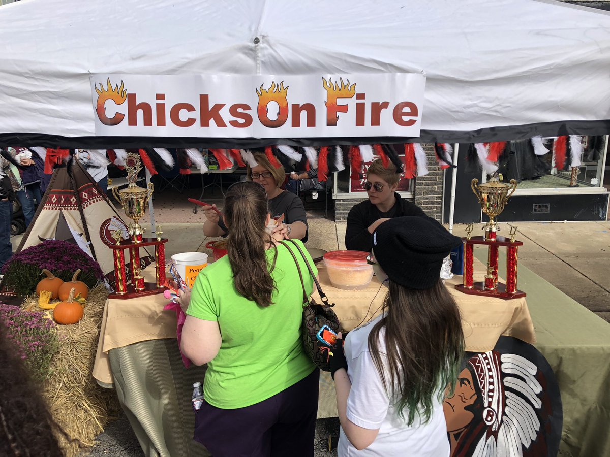 COBlytheville's tweet photo. Photos from the 38th Annual Blytheville Chili Cook-Off 2018 hosted by Main Street Blytheville in Historic Downtown Blytheville. Please tag yourself and your loved ones in the photos and share them with your friends! #ChiliCookOff2018 #Blytheville #DowntownBlytheville #HarvestTime https://t.co/D49jCKVBK9