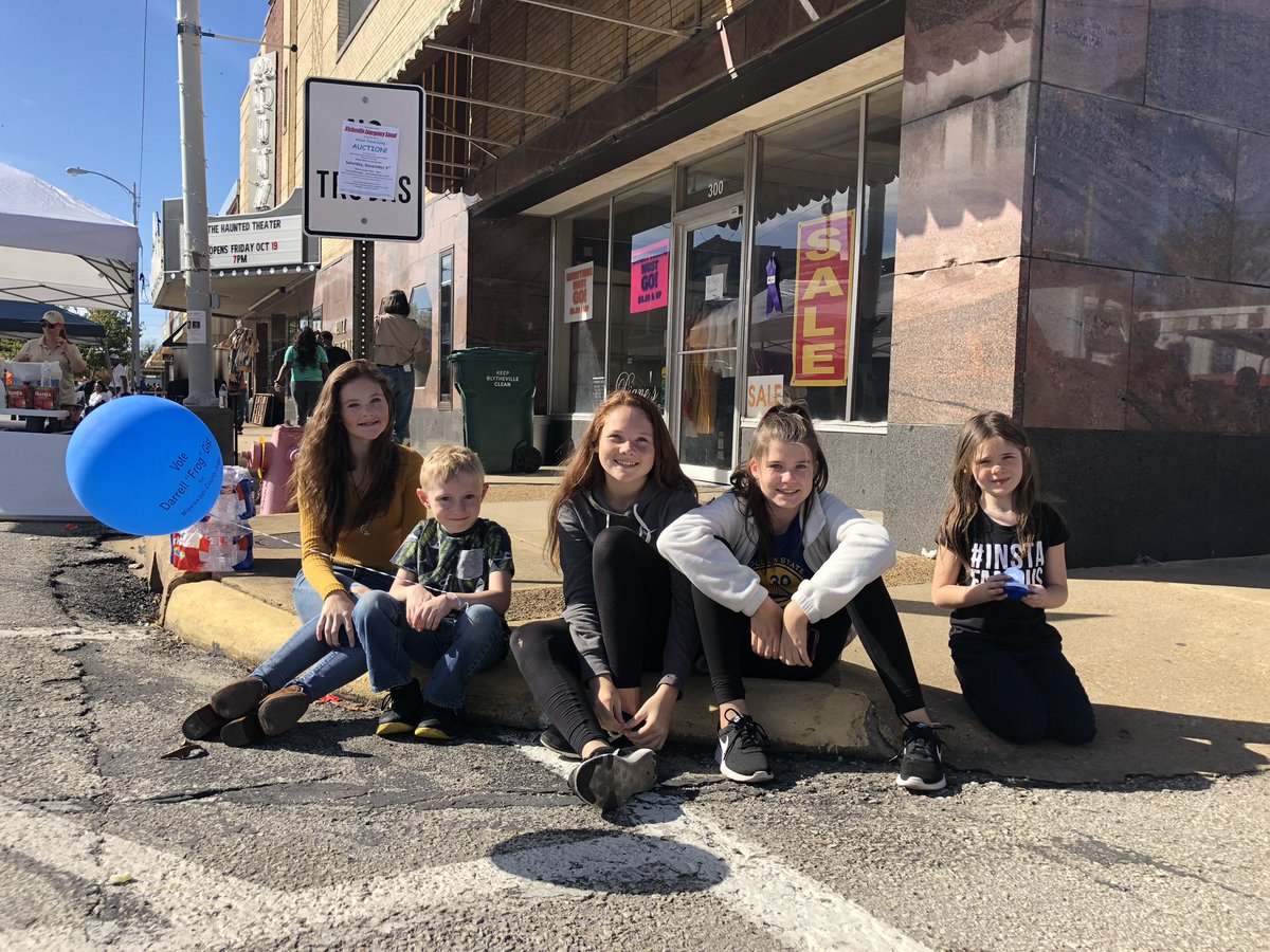 COBlytheville's tweet photo. Photos from the 38th Annual Blytheville Chili Cook-Off 2018 hosted by Main Street Blytheville in Historic Downtown Blytheville. Please tag yourself and your loved ones in the photos and share them with your friends! #ChiliCookOff2018 #Blytheville #DowntownBlytheville #HarvestTime https://t.co/TD0RFawrQC