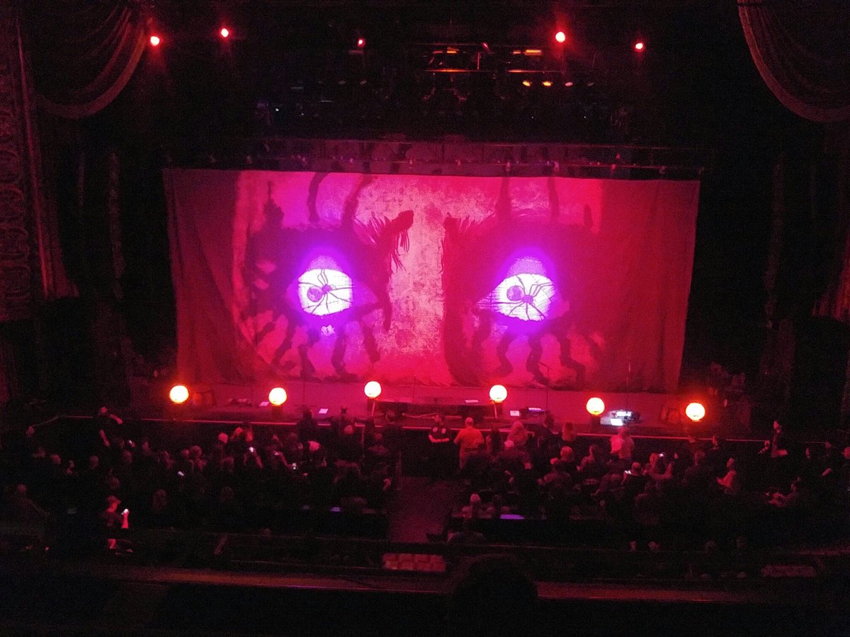 DrewCondra's tweet photo. Proper attire for Alice Cooper?  #mascara https://t.co/AJRc8APQKw