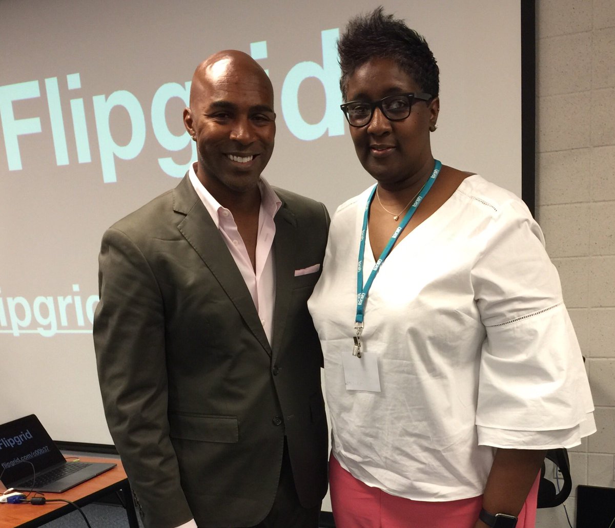 MsByrds_3rdGr's tweet photo. “We need to be “culturally responsive educators”... “We need to look at our sts backgrounds as being assets and not liabilities”. Keynote speaker @TCCA12 #tcca18 @k_shelton @BangElementary https://t.co/UXwbRcQSLd