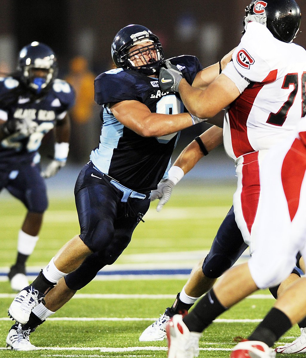 Sports_SJ's tweet photo. This edition of Looking Back catches up with former Mt. Blue and UMaine football standout Jordan Stevens, who took his shot at pro football and is now coaching a Yale, by @Goodfellows52
https://t.co/aBvnByYiFP
@CrewMt @BlackBearsFB @BlackBearNation @Yale_Football @MTBLUE_FB https://t.co/0dHk7dvXyw