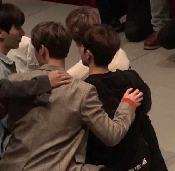 NJJ_SAVE's tweet photo. 181013 https://t.co/yeLE9OPg4Z