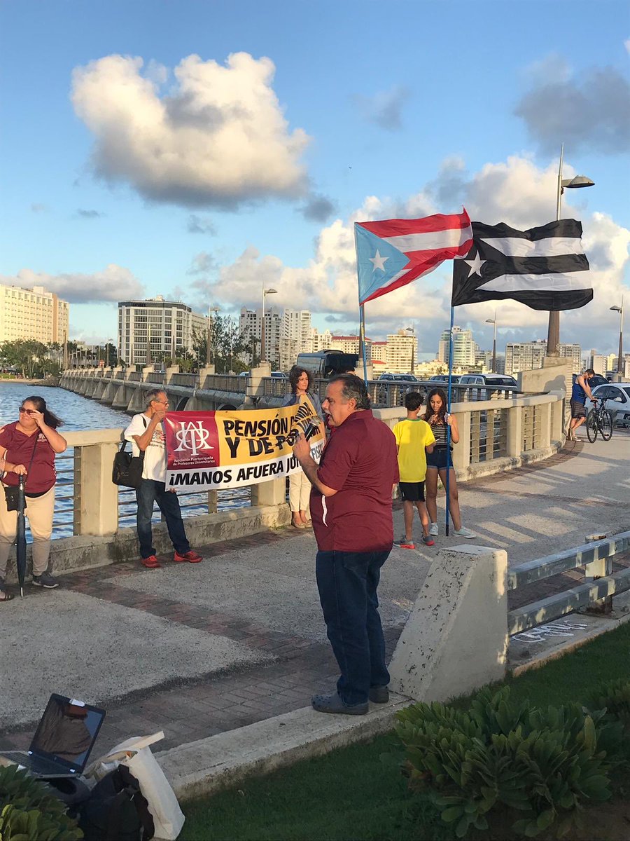 M20S_PR's tweet photo. ... hoy, dedicada a lxs Docentes de la Universidad de Puerto Rico. #DescolonizaciónAhora #IndependenciaYa https://t.co/AQUU50WTmd