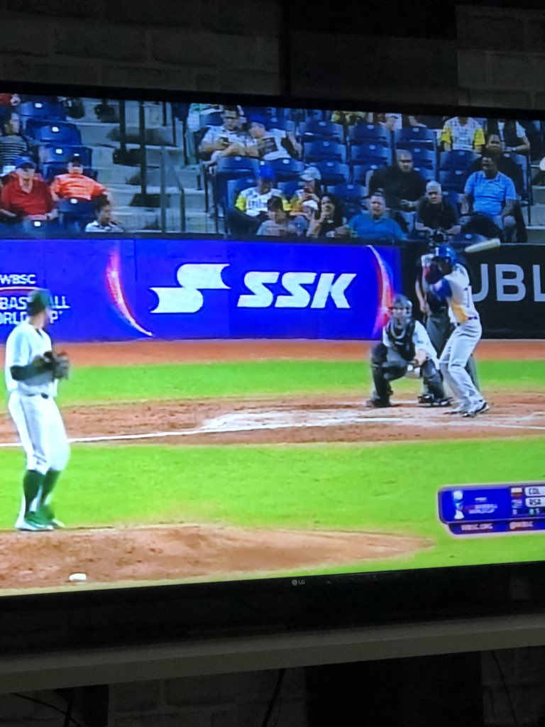 San andresna al bate en el torneo sub 23 mundial