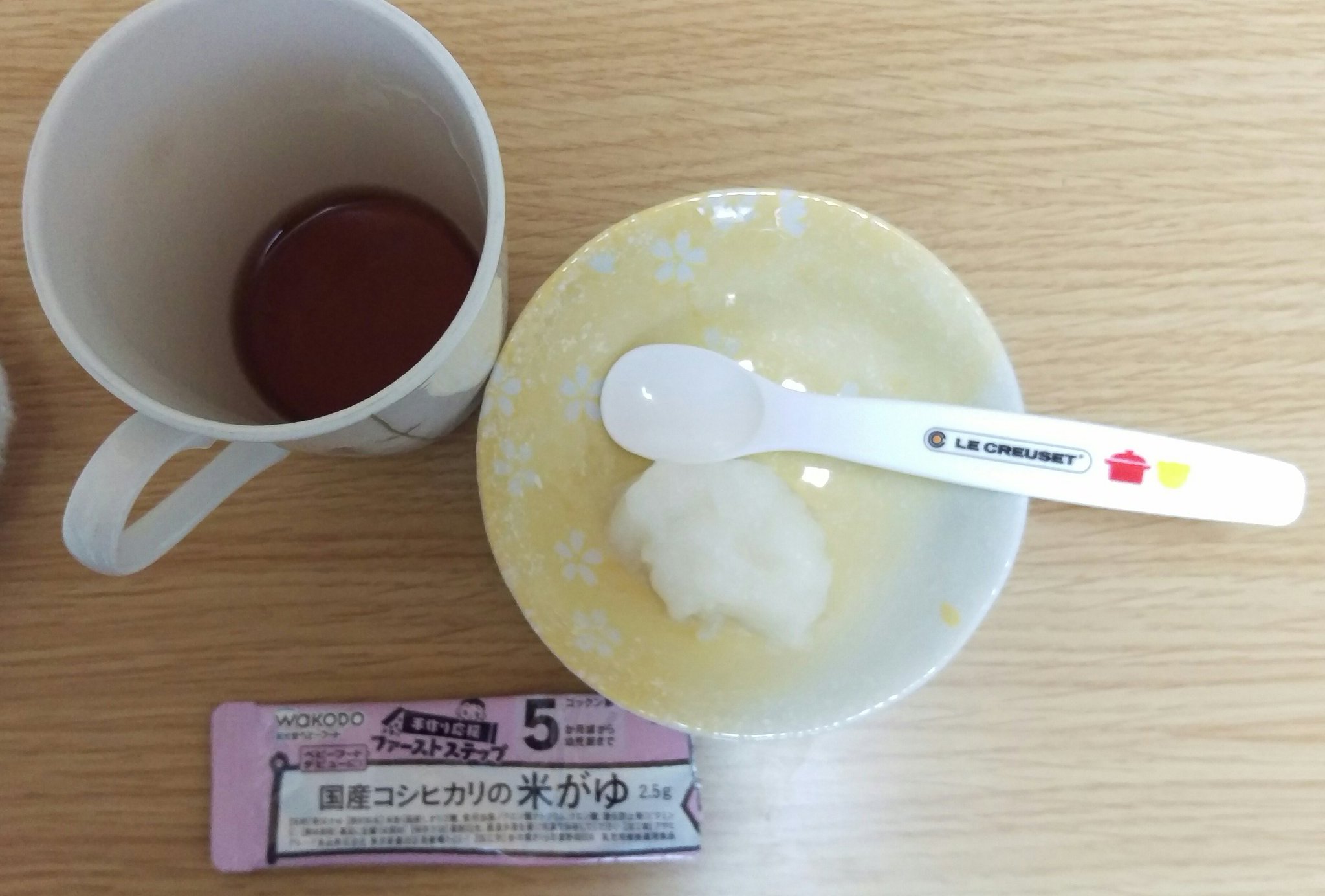 ゆーき 育児垢4y 0y 今日の離乳食 5ヶ月2日目 10倍粥 和光堂 国産コシヒカリの米がゆ 小さじ1 粉の量を考えたので だいぶどろどろした おかゆっぽくなって良かった T Co Df2tae9fp7 Twitter