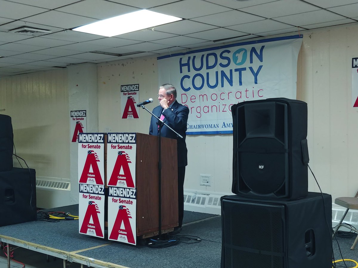 HudsonDems's tweet photo. Jersey City was up and early for @BobMenendezNJ! Thank you for all the amazing committee members that attended!
#TeamMenendez #BlueWave #KeepNJBlue https://t.co/SVwjuy7kWw