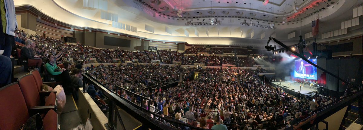Mikeyvt's tweet photo. Positive Thinking.  Don’t Stop believing.  #Smartconf #PositiveThinking #TheBigBeyond https://t.co/i6wsFJTgpw