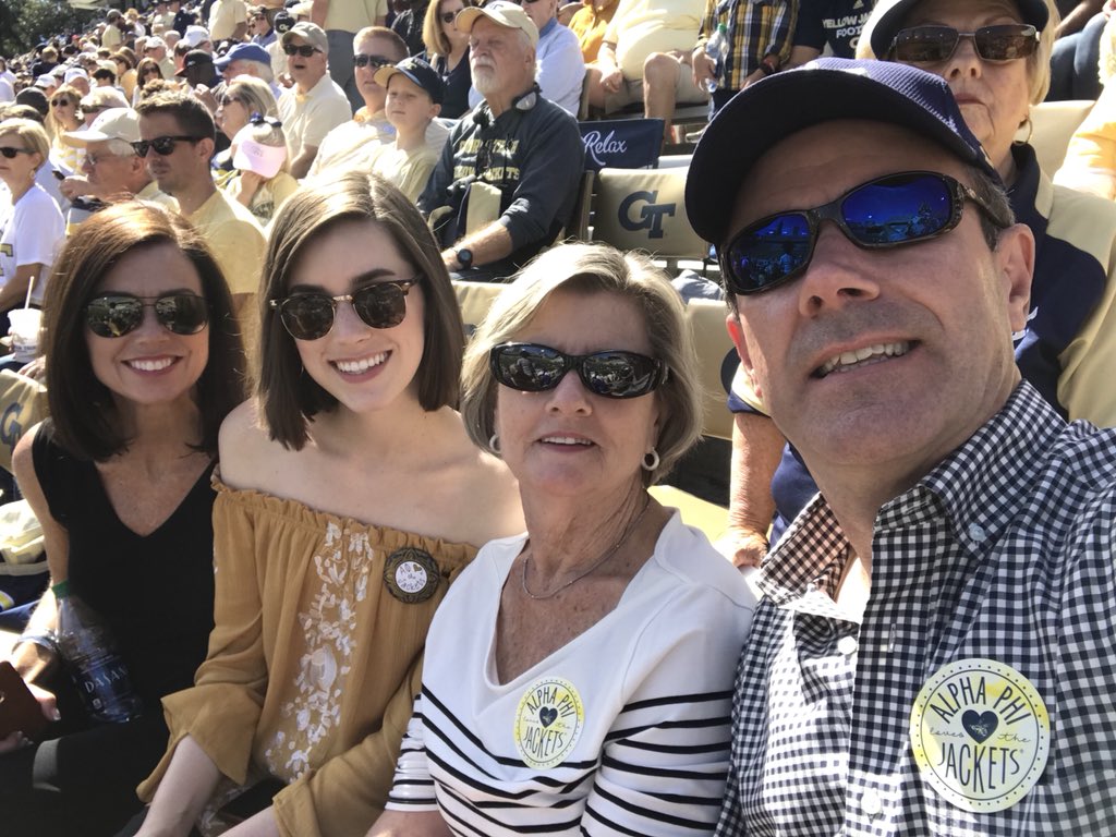 BroadusJulie's tweet photo. #togetherweswarm https://t.co/oFNViGY9o8
