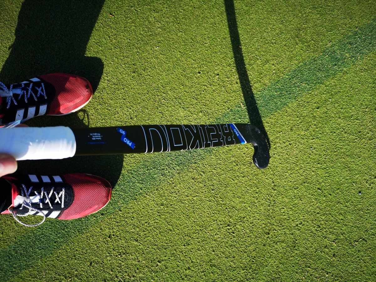 seanywilson14's tweet photo. First time out for the new @BeikouHockey Pro 90. What a beauty! Thanks for your support guys! #grassroots #beikouFamily #growyourgame #goalsgoalsgoals #Pro90 #custom #thanksguys #teambeikou https://t.co/v0ET6E0zjQ