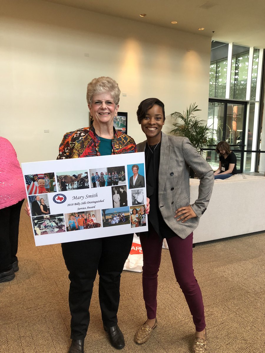 annwurst's tweet image. #TXCSS2018 Distinguished Service Award + Nova teacher award!