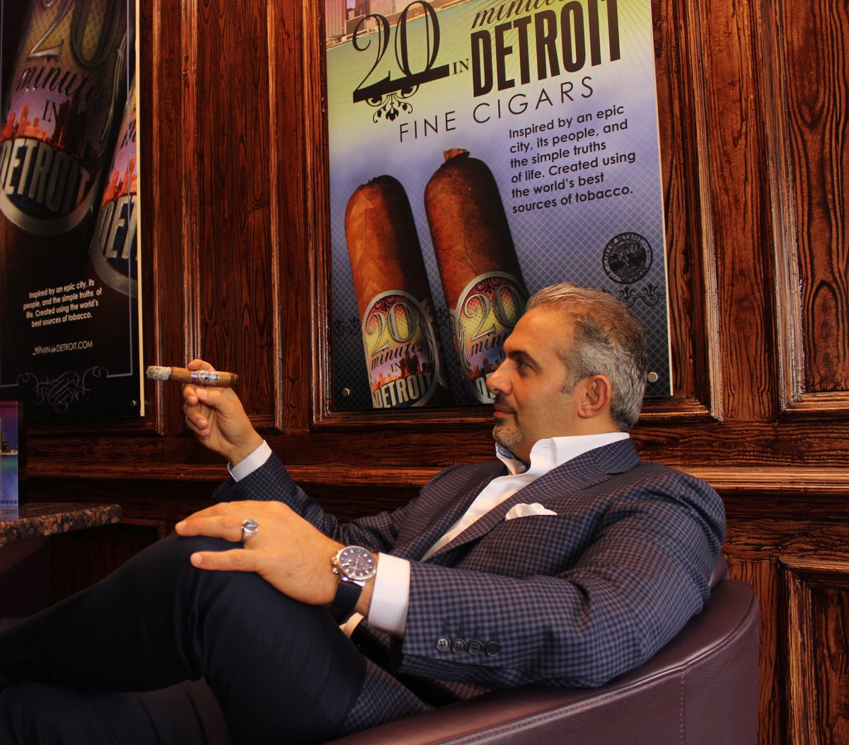 20mincigars's tweet photo. 20 MINUTES IN DETROIT
Strong, gritty, powerful, unique, remarkable. All over the world, these words are used to describe detroit #20mincigars #detroitcigarline #detroitcity #detroitmichigan #detroitusa #detroiter #cigarsmoker #motorcity #cigarnews #motown https://t.co/Jw4KogSOG7