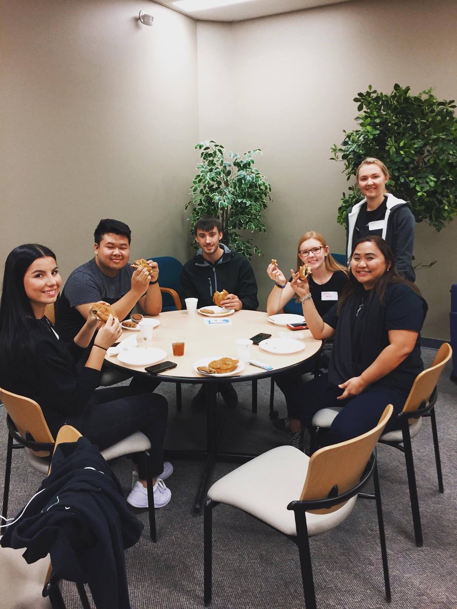 Thank you to this lunch crew and to Scott Collegiate students for assembling and providing bannock, cookies, muffins and fruit. Lunch is $6 in the TPC (ED 228). #treatyedcamp 
4.0