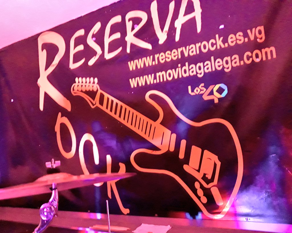 maketon's tweet photo. Estamos en pleno #WarmUp del concierto de #jaguars en #GiraMaketónWay patrocinada por @maelocway a partir de las 22:30H., celebrando el 19 aniversario del #ReservaRock Os esperamos para brindar con nuestra #Maeloc https://t.co/HsL5pWgXTP