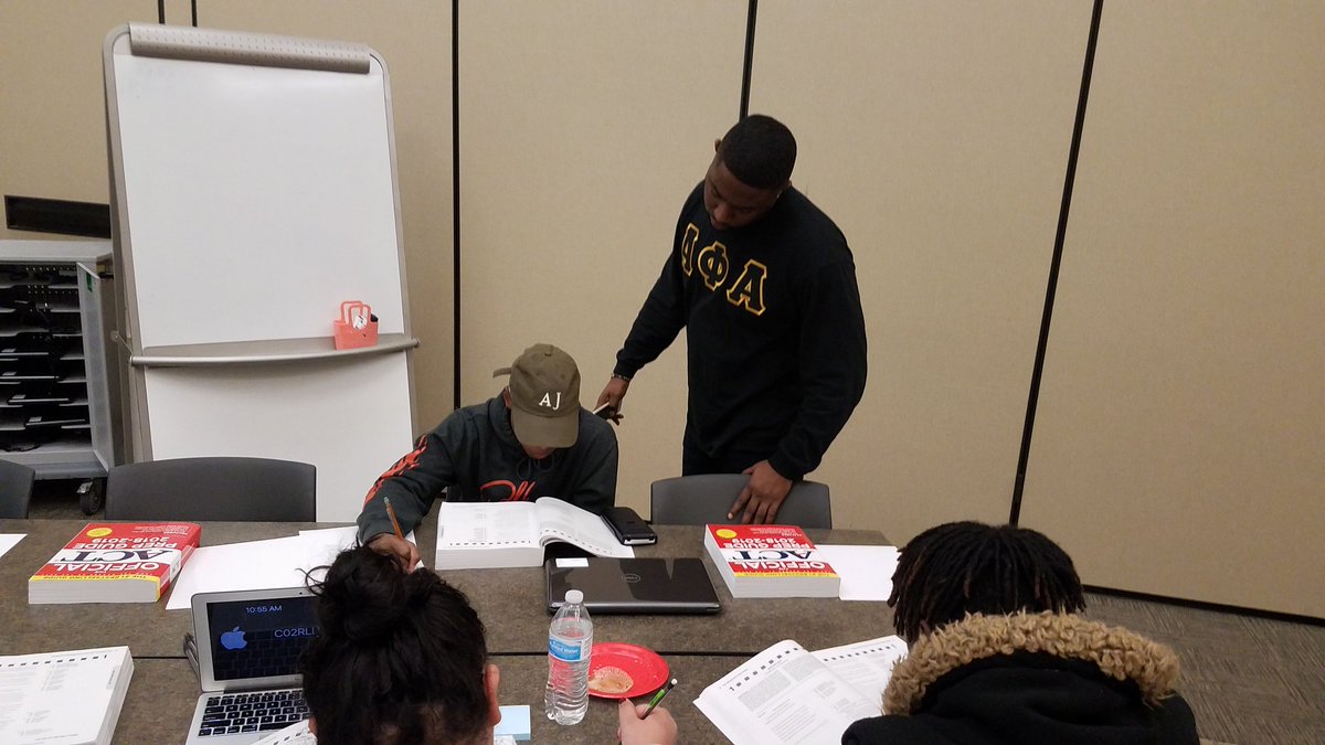 DrCarlosGrant's tweet image. The Brothers of @NCL_Alphas are holding true to the desire of helping our children access the skills needed for post secondary success though our ACT Prep Weekend Workshops.
 
#GoToHighSchoolGoToCollege #ServantOfAll