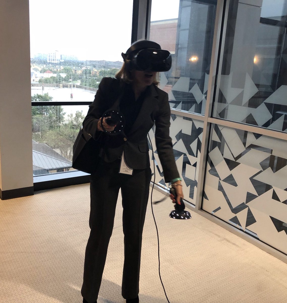 Alev7ina's tweet image. I’m at Microsoft Technology Center (Dallas) #DevFestWeekend2018 Having a great fun!