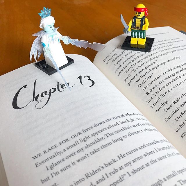 patriciabtighe's tweet photo. October #readwritegram — the number 13. Can my Ice Queen pass for the Siren Queen? 🤔Hmmm. Probably not. ☺️
.
.
QOTD: Why does my nine-month-old puppy keep licking or trying to bite my AppleWatch? 🤨
.
☠️
⚓️
☠️
#youngadultbooks #yaliterature #igauthorl… https://t.co/JULBMVYMTj https://t.co/D055JFAgwC