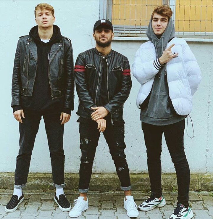 #BerkcanGüven İnstagram'da bir gönderi paylaştı.#BurakYörük new/yeni👊