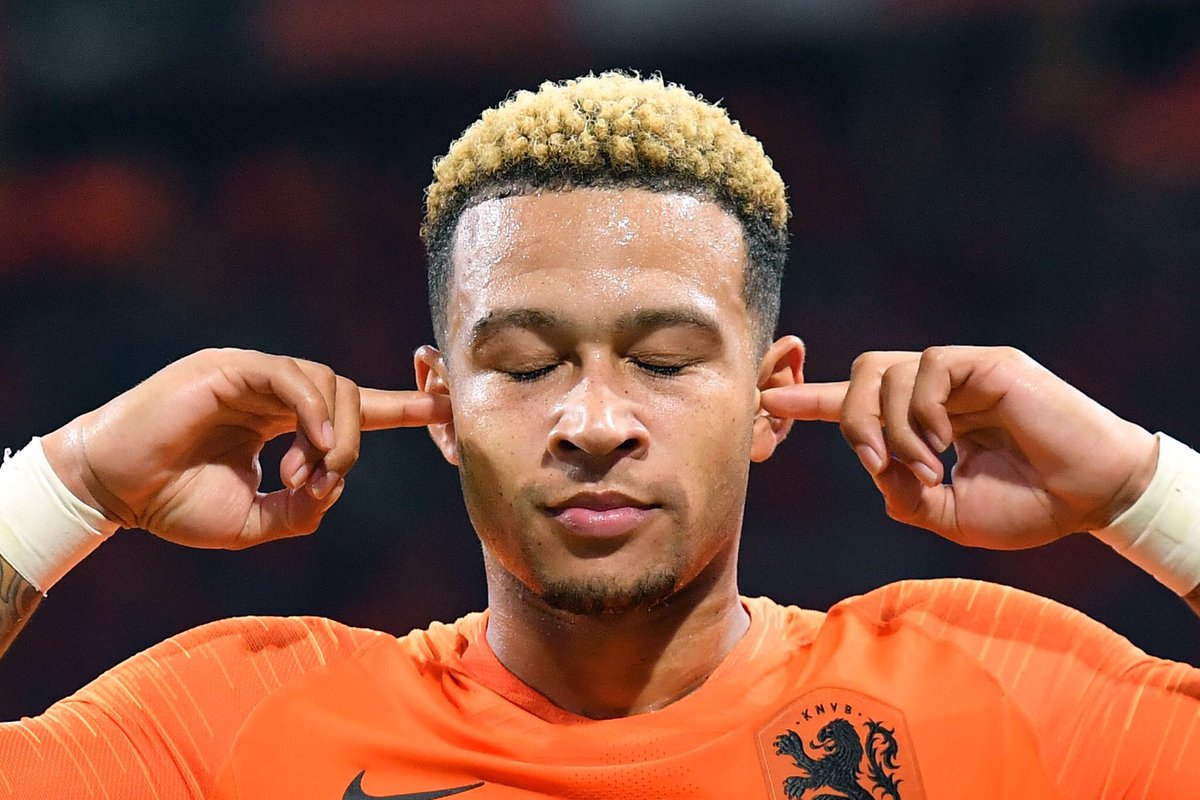 √ Memphis Depay Celebration : Memphis Depay Biography Sportmob