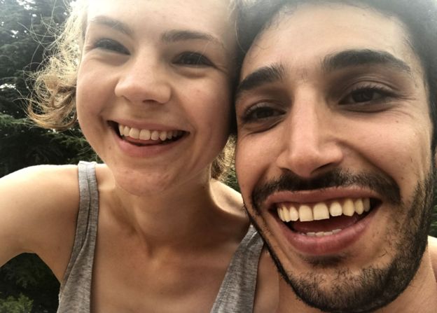 jgonzalez_pl's tweet photo. #salud | La anorexia es un trastorno que puede dejar graves secuelas. Este es el caso de Lizzi Porter, quien sobrevivió a este mal y hoy cuenta su historia.
https://t.co/rhOM2qDBnq https://t.co/roudVkbtWV
