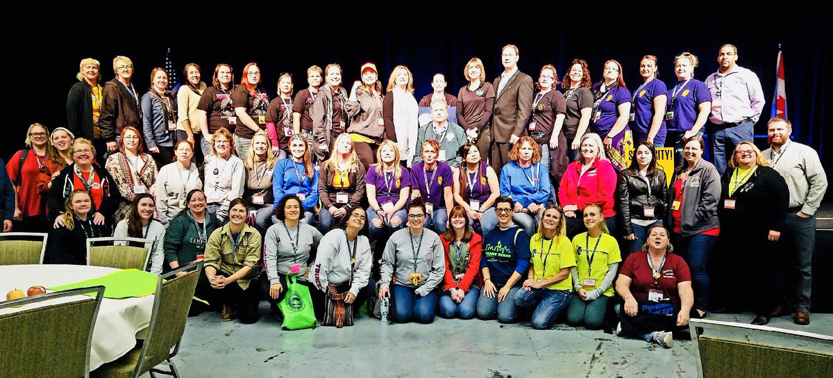 Minnesota tradeswomen delegation to the @BldgTrdsUnions Women Build Nations conference in Seattle. Thousands of women from across the country &amp; Canada. Next year the conference is in Minneapolis. 👷🏻‍♀️👷🏼‍♀️👷🏽‍♀️👷🏾‍♀️🇨🇦🇺🇸
