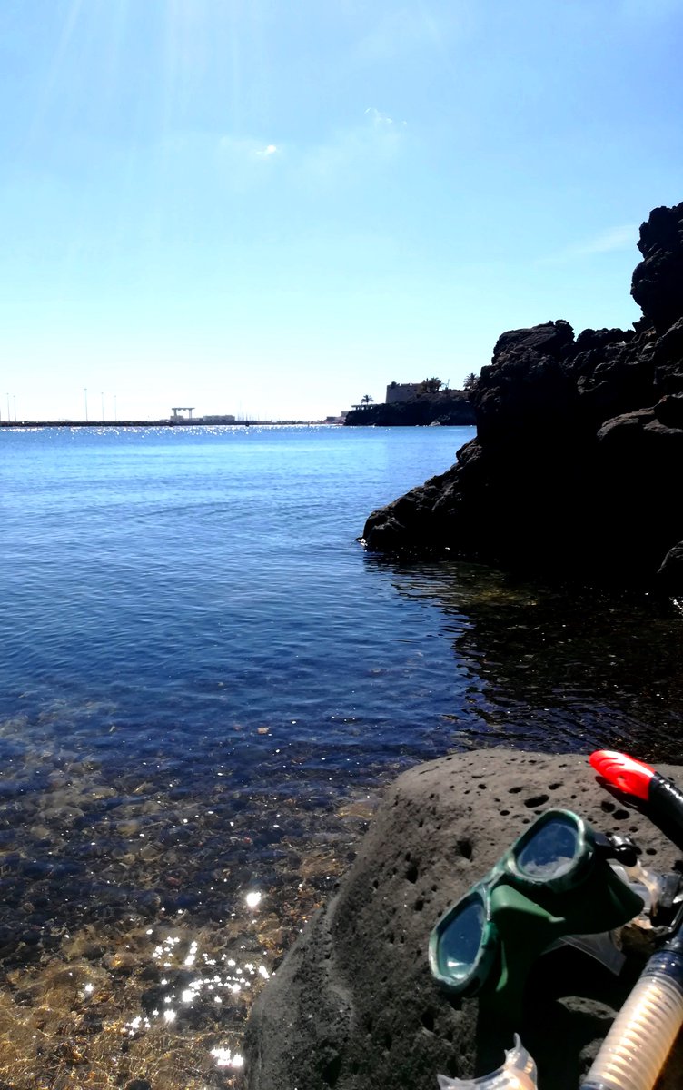 A warm hello from <a href="/msMagellan/">MS Magellan</a> Arrecife, Lanzarote! Now on our way to the next Canary Island...more sunshine please;) @CMVoyages
