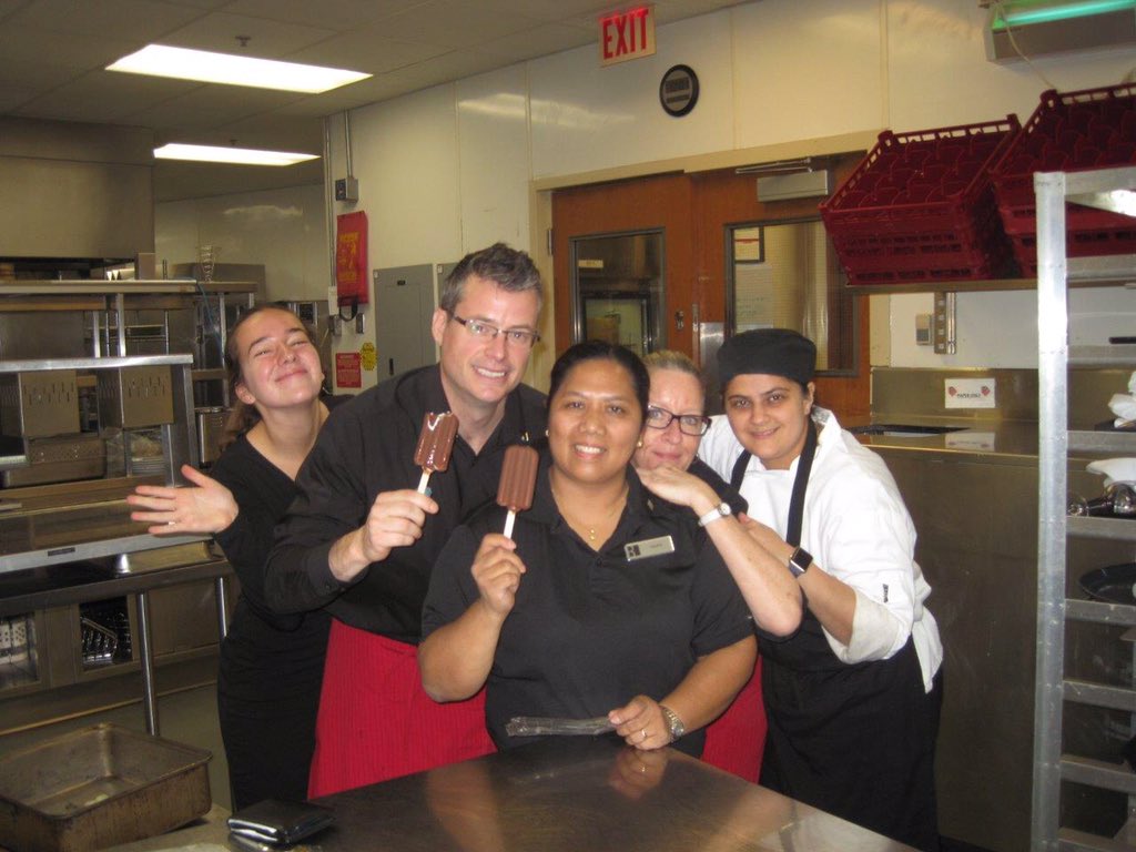 You can never go wrong with ice cream treats! Saying #thankyou to our awesome staff on our final day of B Thankful week.

#staffappreciation #weloveourstaff #sayingthankyou